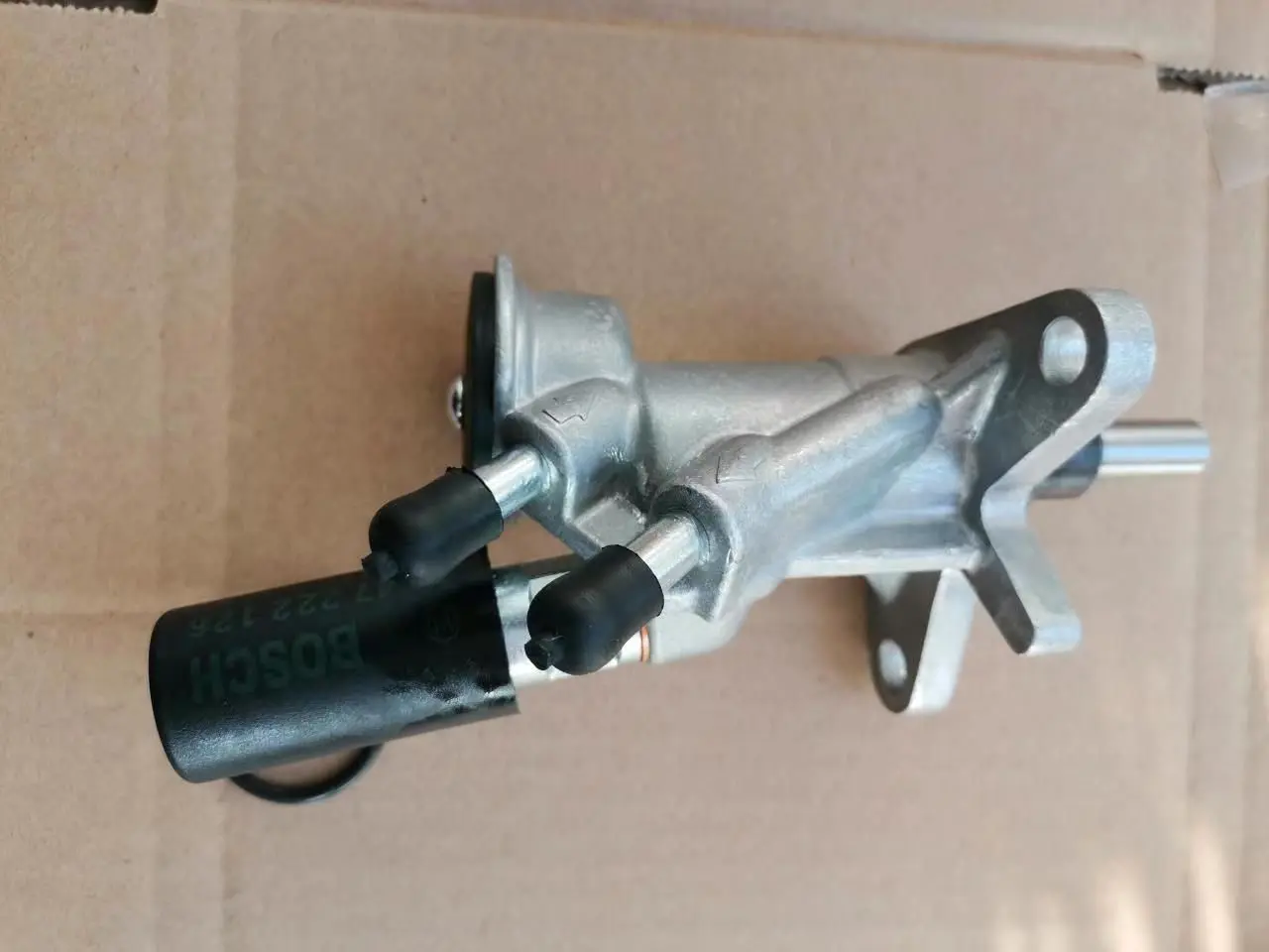 Fuel Supply Pump 0410 3338 for Deutz Engine F2L2011 D2011L02I F3L2011 BF4L2011 D2011L04